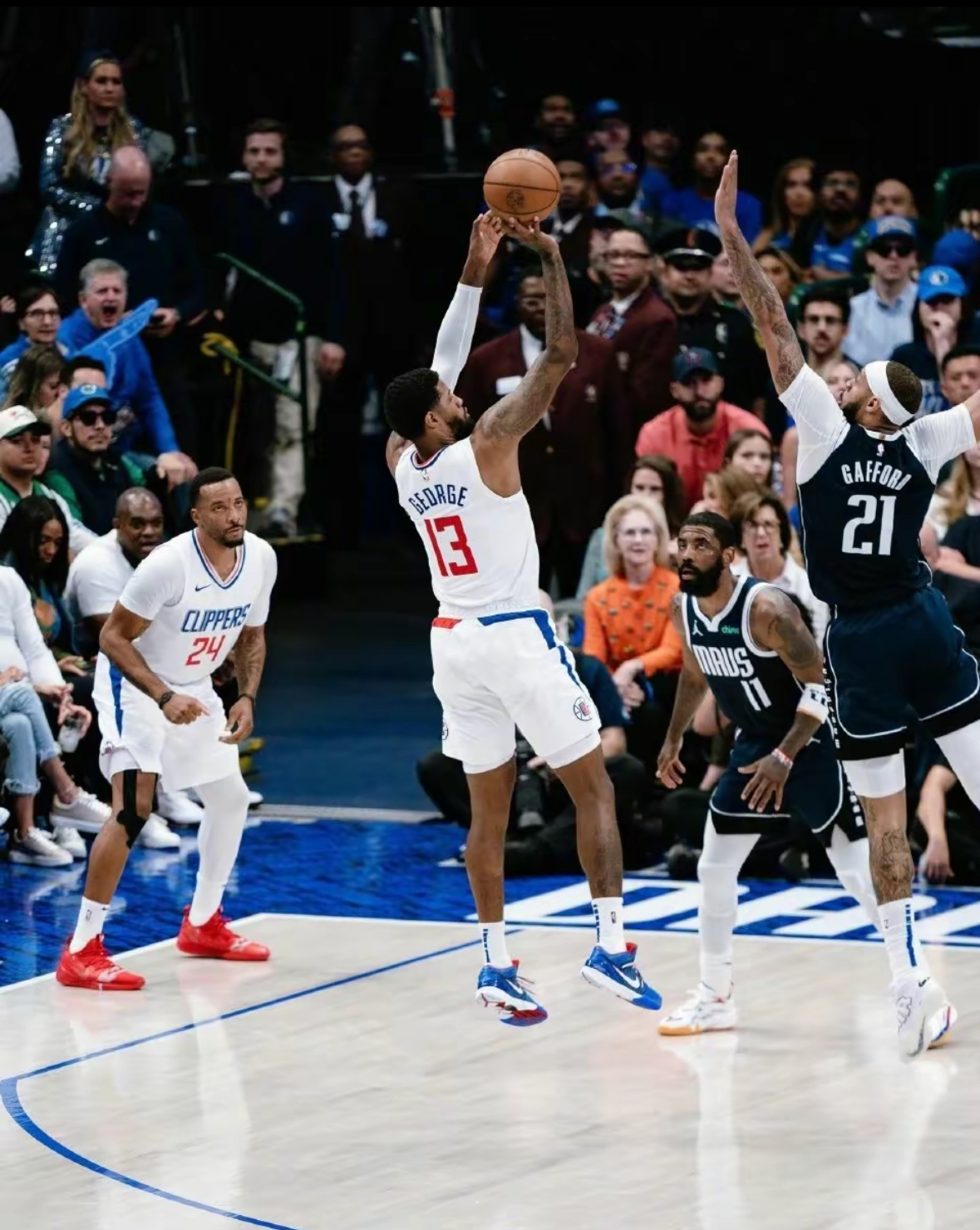 巴塞罗那迎NBA季后赛关键赛,转会期遗憾出局,质疑声仍在,纪律约束更严格的简单介绍 巴塞罗那迎NBA季后赛关键赛,转会期遗憾出局,质疑声仍在,纪律约束更严格的简单介绍